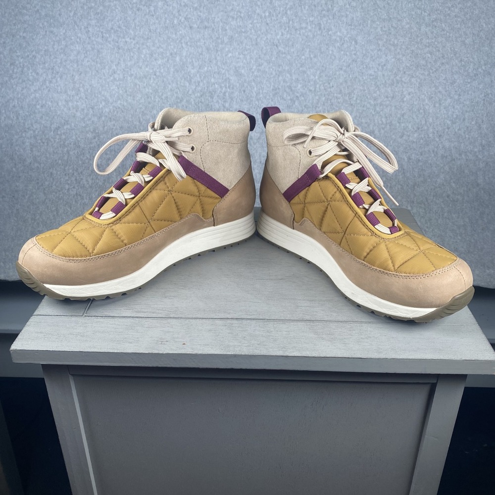 Teva ReEmber Commute Boots Womens Size 9 Mustard Tan Waterproof Quilted 1111779